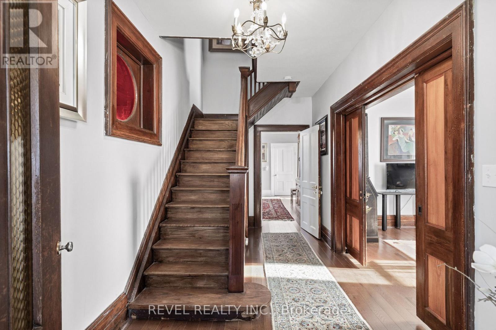 1804 STURGEON ROAD