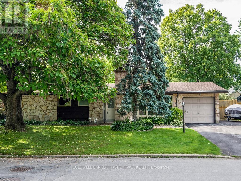 84 Cleadon Drive, Ottawa, Ontario  K2H 5P3 - Photo 2 - X13525202