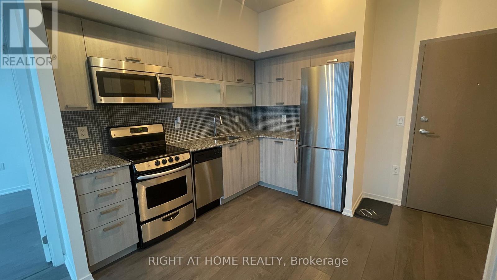 Ph03w - 36 Lisgar Street, Toronto, Ontario  M6J 0C7 - Photo 2 - C13525118