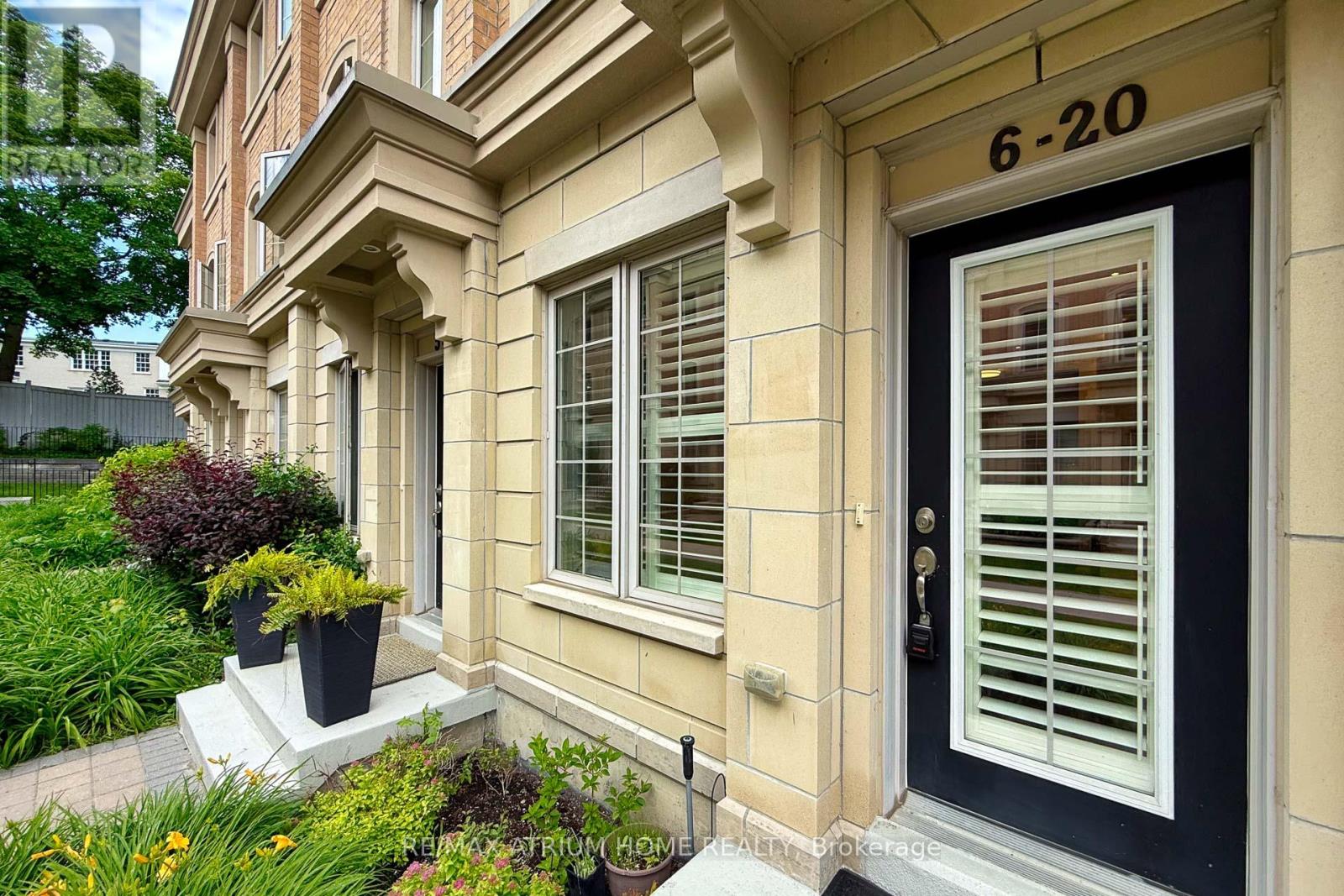 6 - 20 Hargrave Lane, Toronto, Ontario  M4N 0A4 - Photo 4 - C13525232