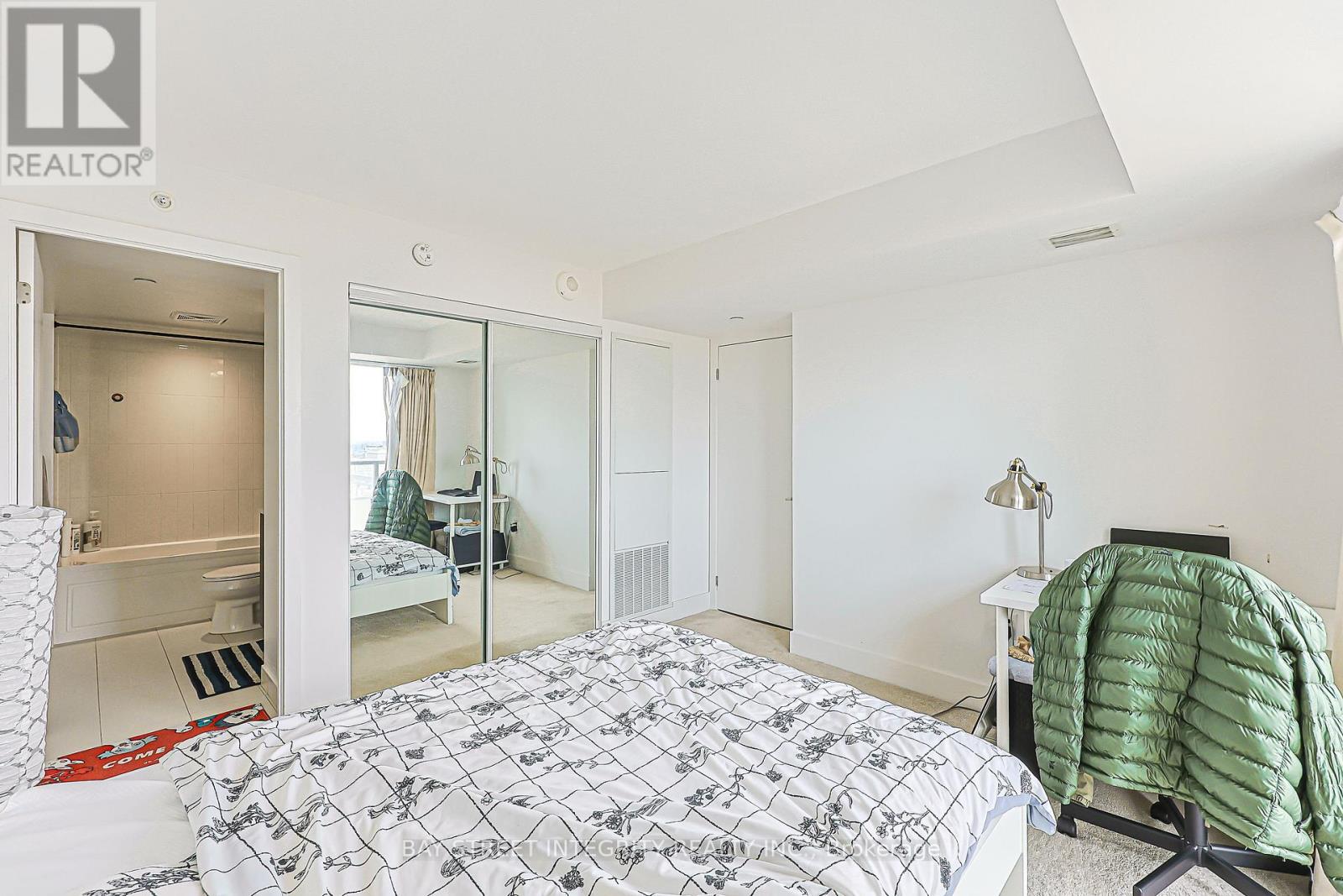 2409 - 955 Bay Street, Toronto, Ontario  M5S 0C6 - Photo 12 - C13525246
