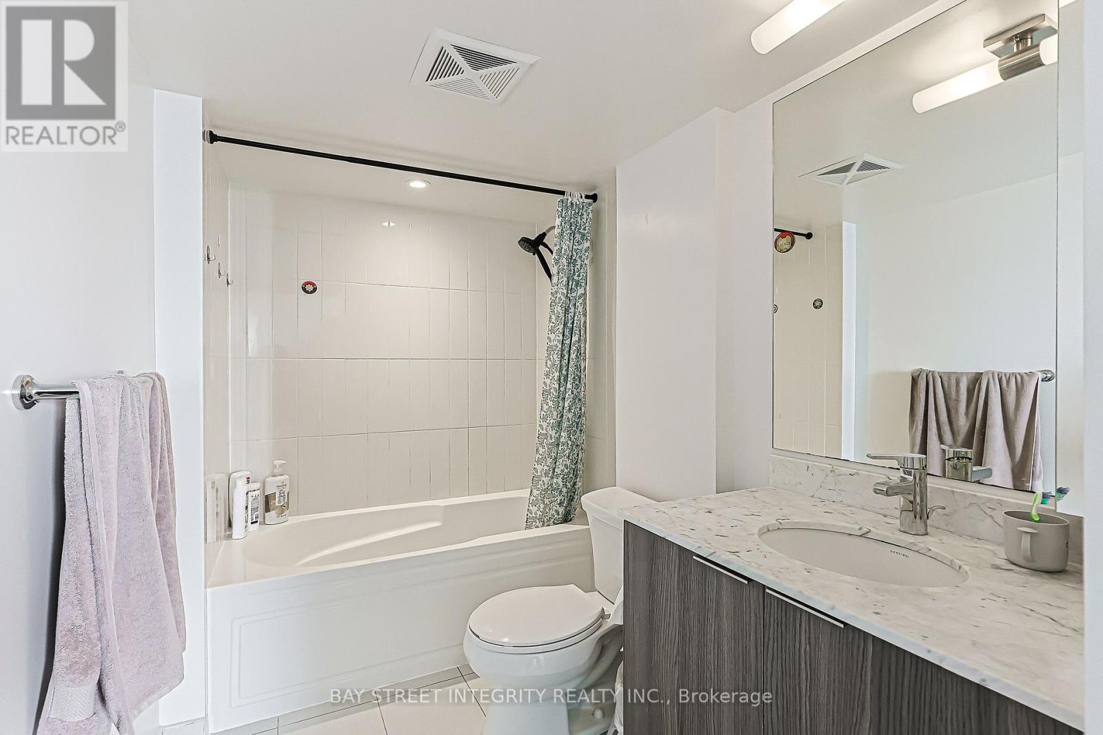 2409 - 955 Bay Street, Toronto, Ontario  M5S 0C6 - Photo 13 - C13525246
