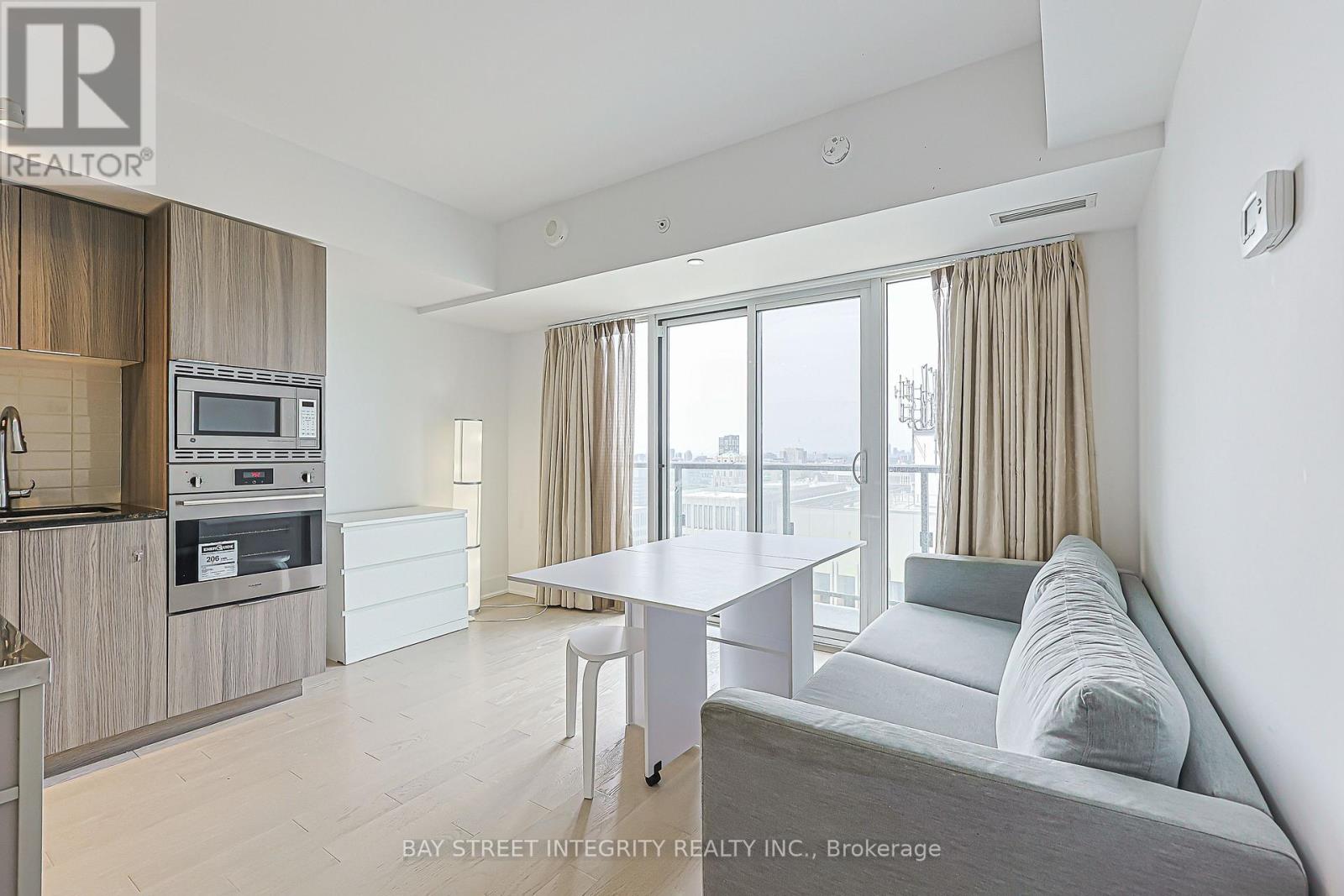 2409 - 955 Bay Street, Toronto, Ontario  M5S 0C6 - Photo 8 - C13525246