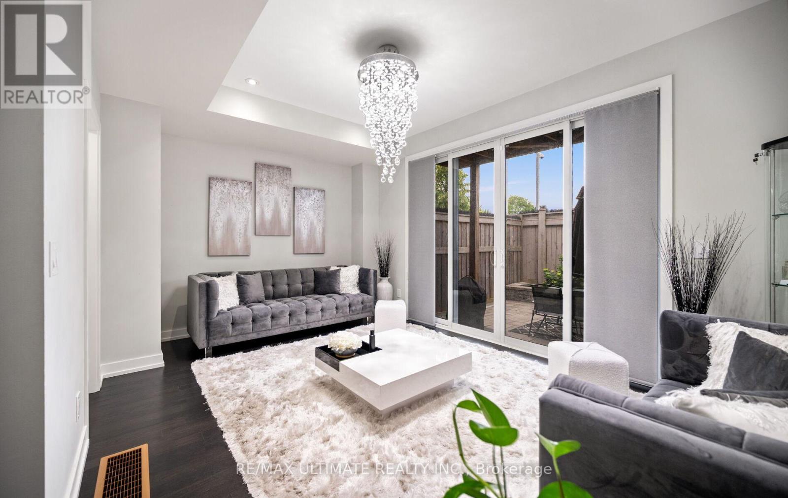 103 Glenngarry Crescent, Vaughan, Ontario  L6A 4Z5 - Photo 6 - N13525114