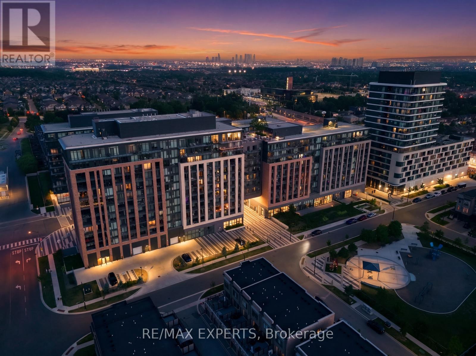 PH1210 - 100 EAGLE ROCK WAY, Vaughan, Ontario