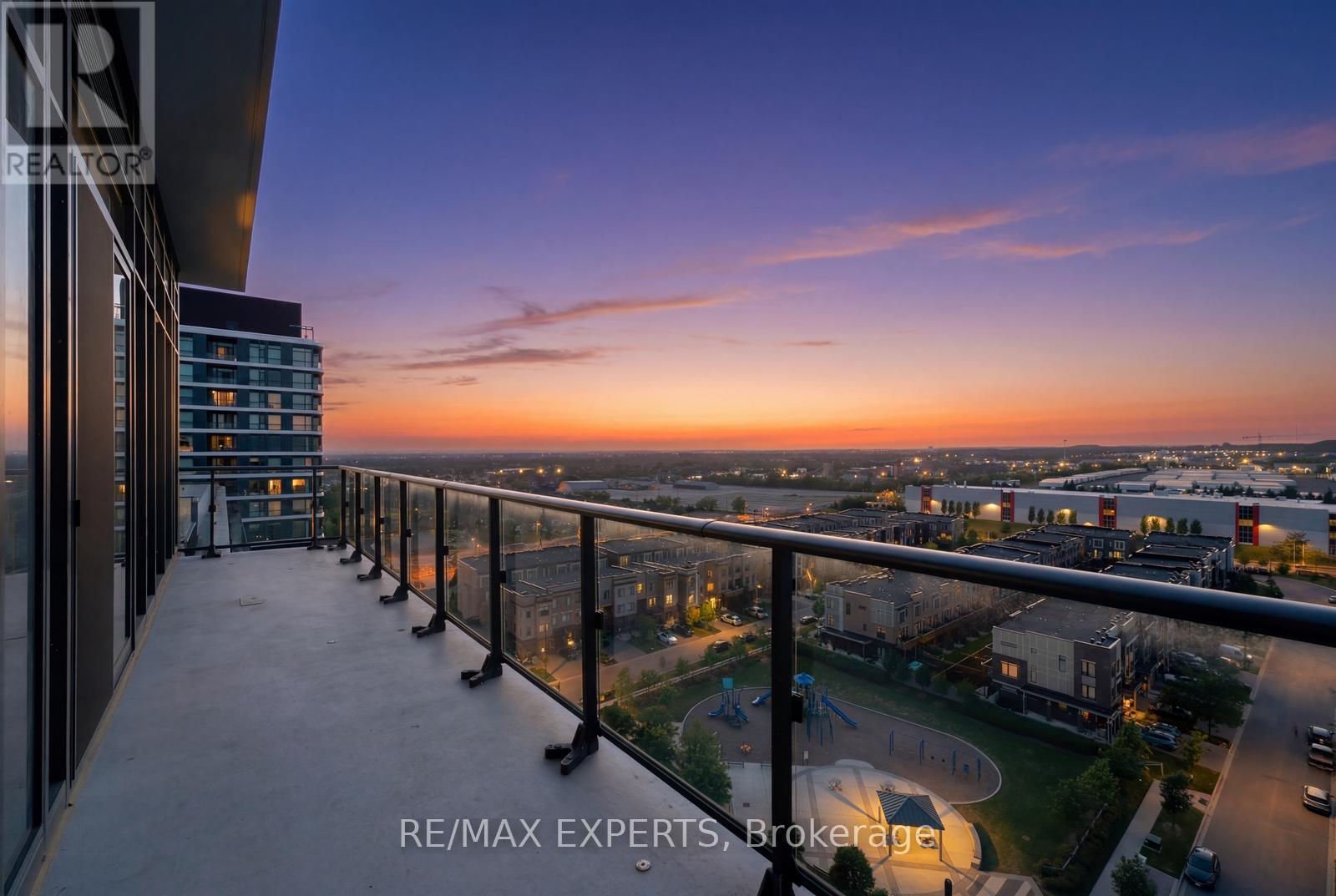 Ph1210 - 100 Eagle Rock Way, Vaughan, Ontario  L6A 5B9 - Photo 4 - N13525124