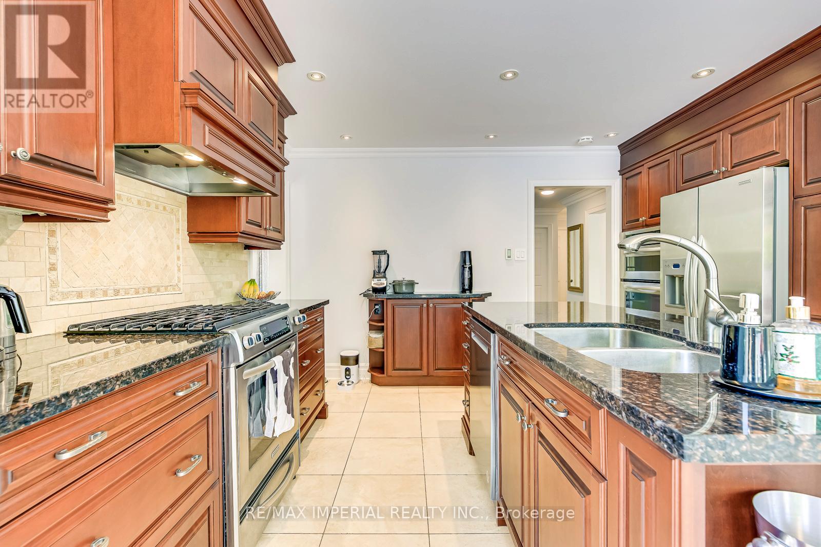 1511 Greenridge Circle, Oakville, Ontario  L6M 2J6 - Photo 20 - W13525100
