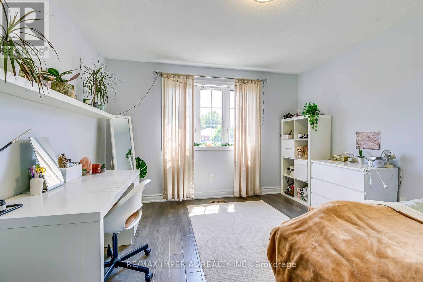1511 Greenridge Circle, Oakville, Ontario  L6M 2J6 - Photo 33 - W13525100