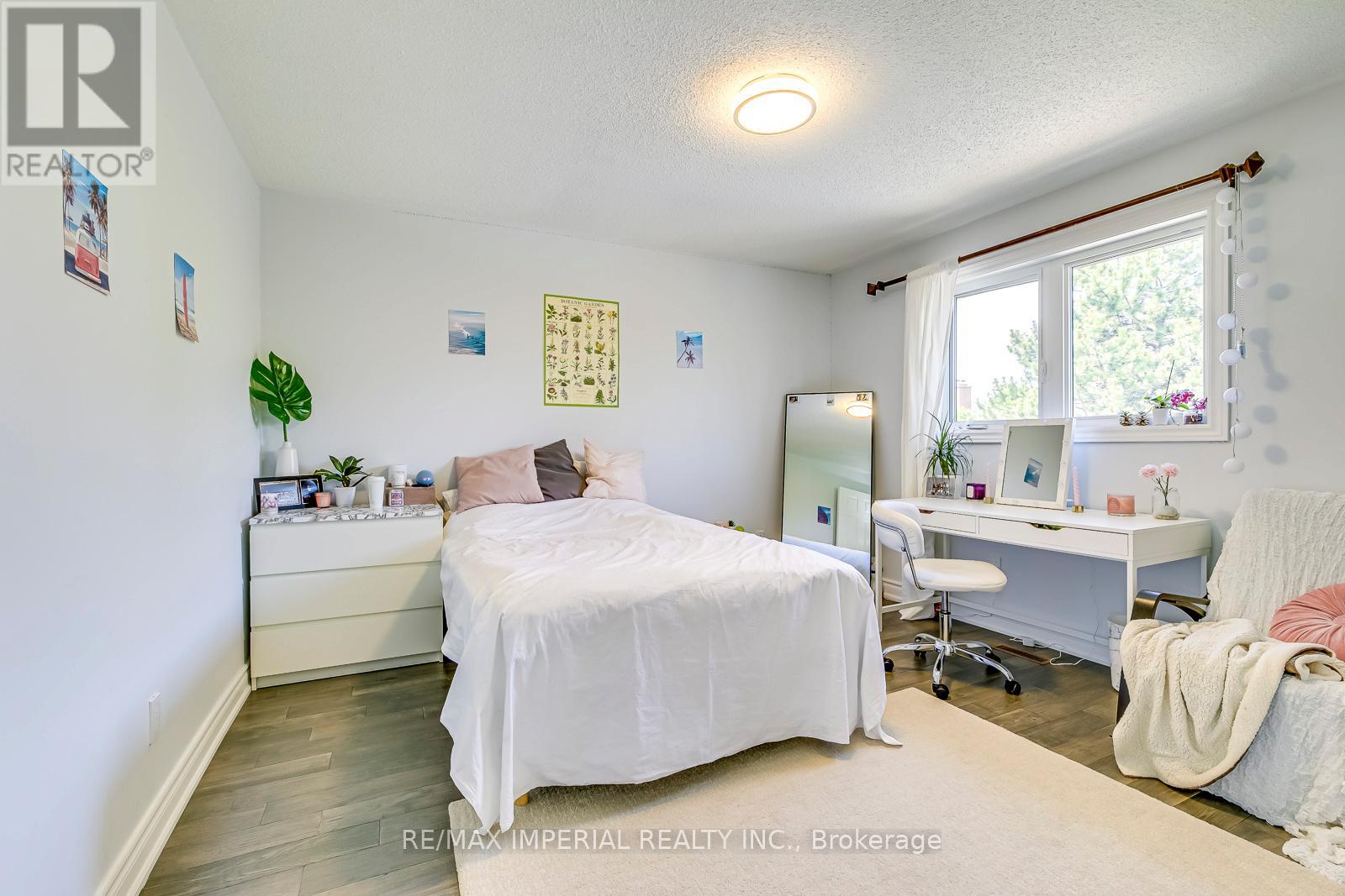 1511 Greenridge Circle, Oakville, Ontario  L6M 2J6 - Photo 34 - W13525100
