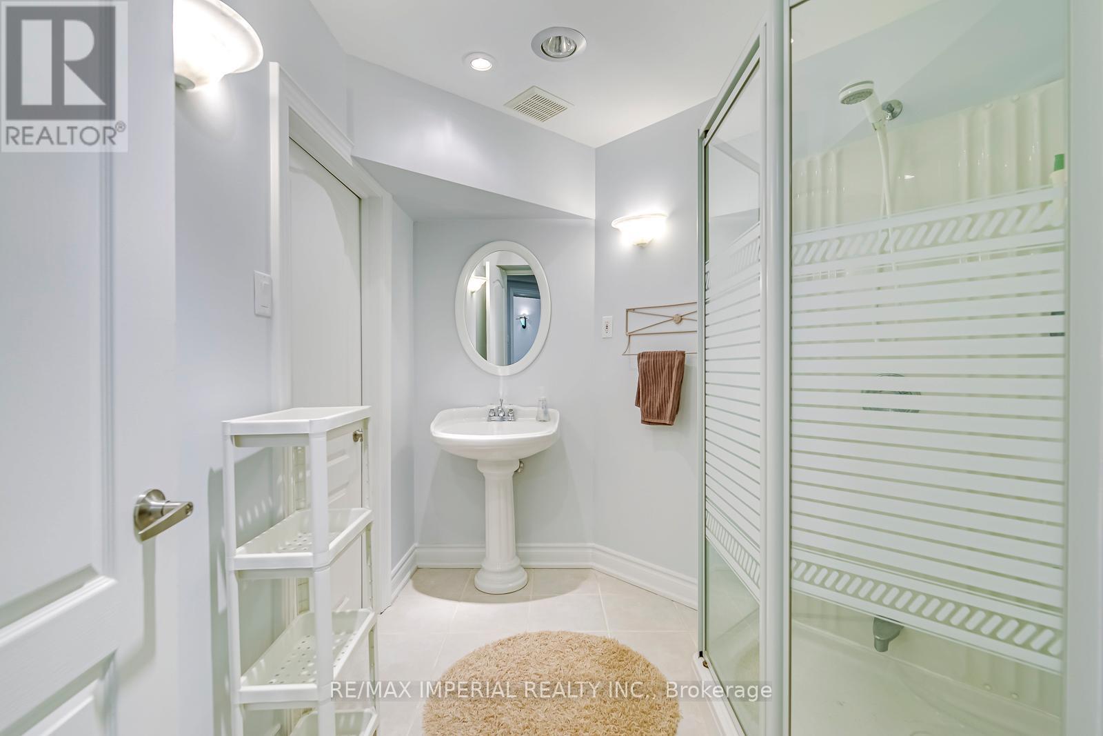 1511 Greenridge Circle, Oakville, Ontario  L6M 2J6 - Photo 46 - W13525100