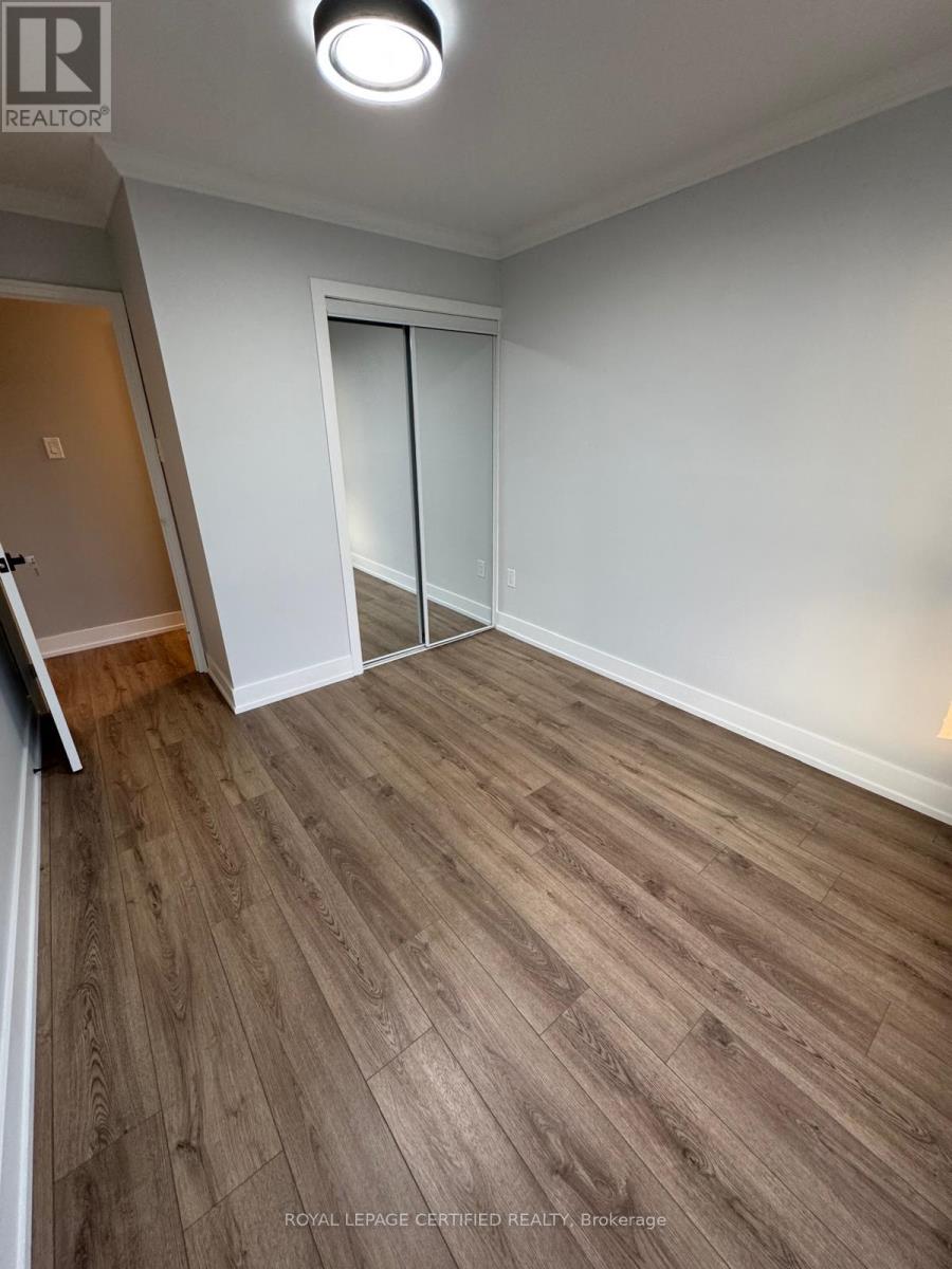 301 - 3170 Kirwin Avenue, Mississauga, Ontario  L5A 3R1 - Photo 3 - W13525106