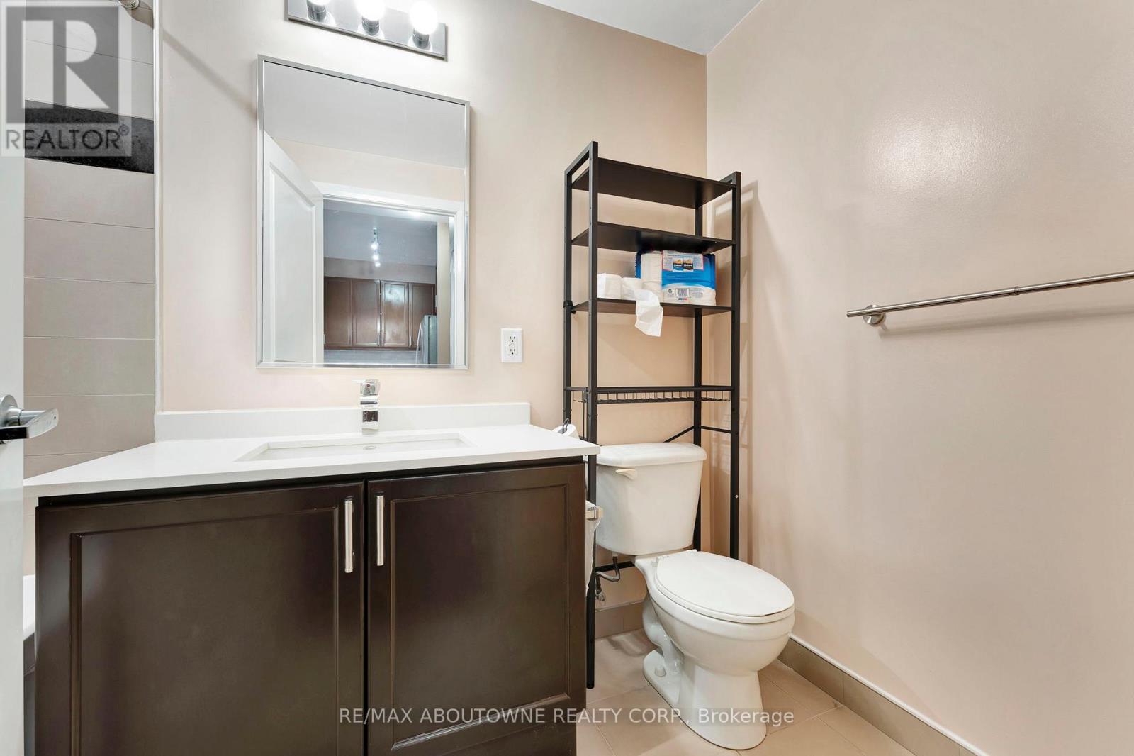 306 - 2470 Prince Michael Drive, Oakville, Ontario  L6H 0G9 - Photo 13 - W13525178