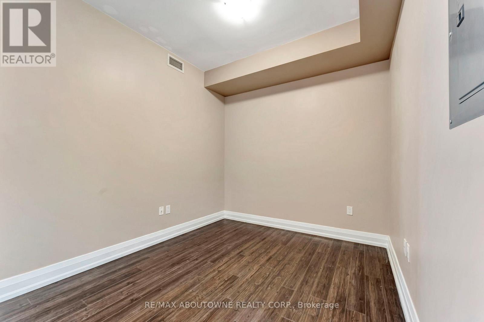 306 - 2470 Prince Michael Drive, Oakville, Ontario  L6H 0G9 - Photo 18 - W13525178