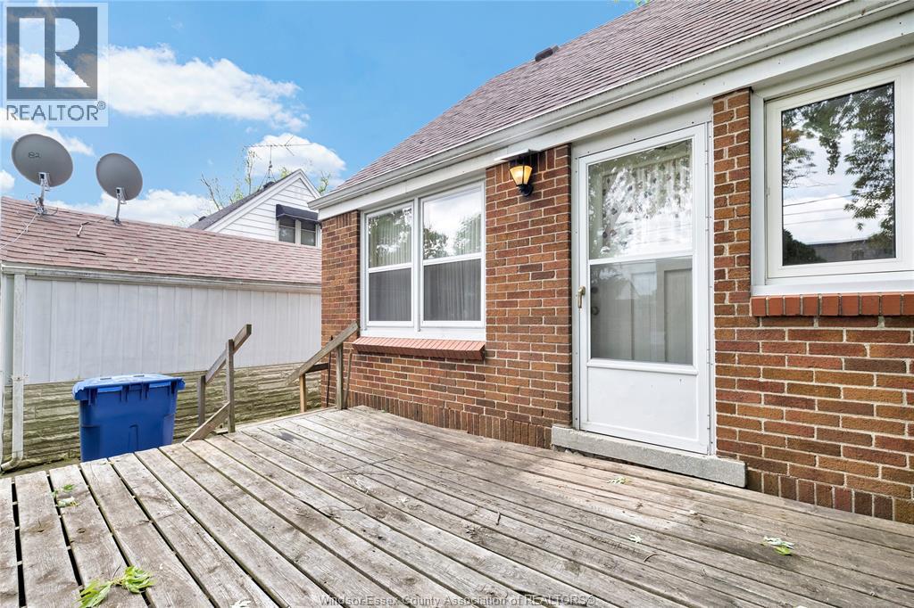 3138 Church, Windsor, Ontario N9E 1V1 - Photo 30 - 26016034