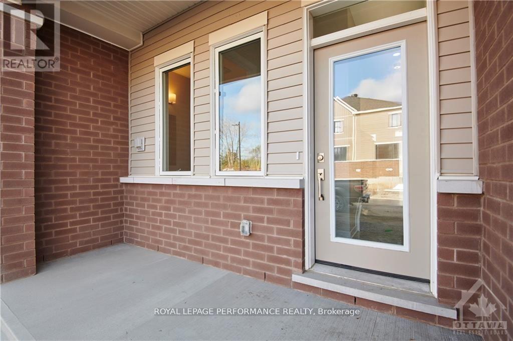 310 Falsetto Street, Ottawa, Ontario  K1W 0E1 - Photo 2 - X13525266