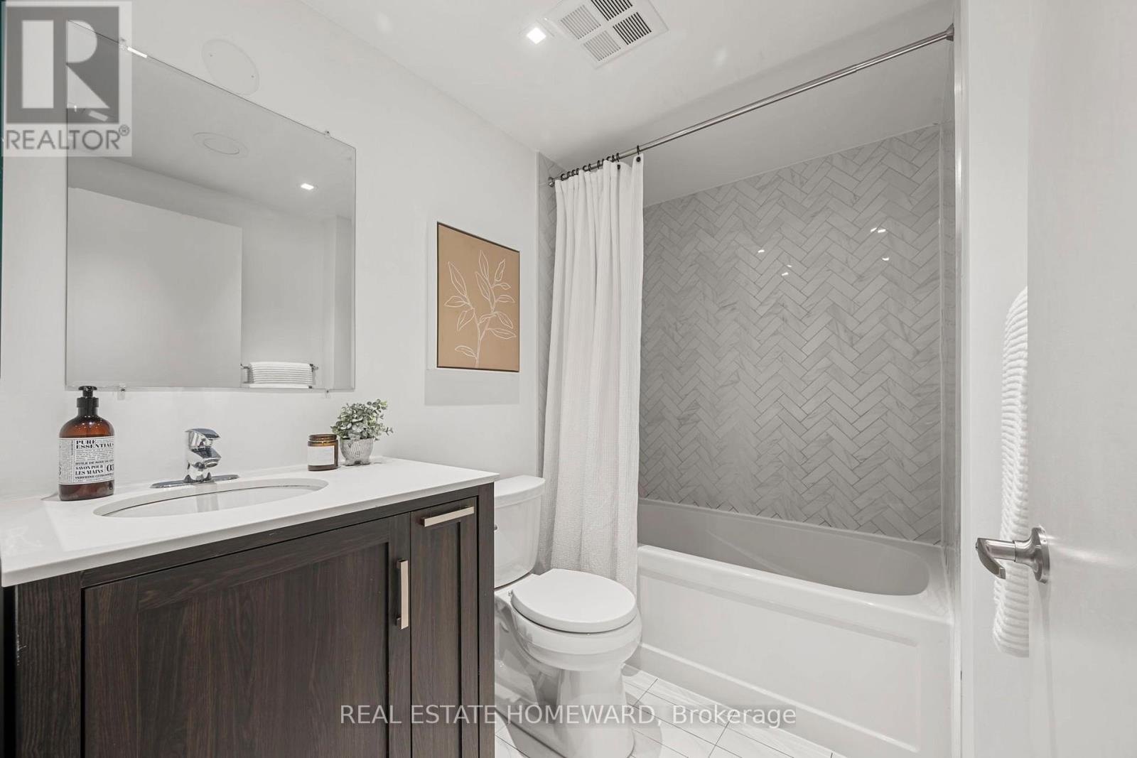 1030 - 600 Queens Quay W, Toronto, Ontario  M5V 3M3 - Photo 13 - C13525260