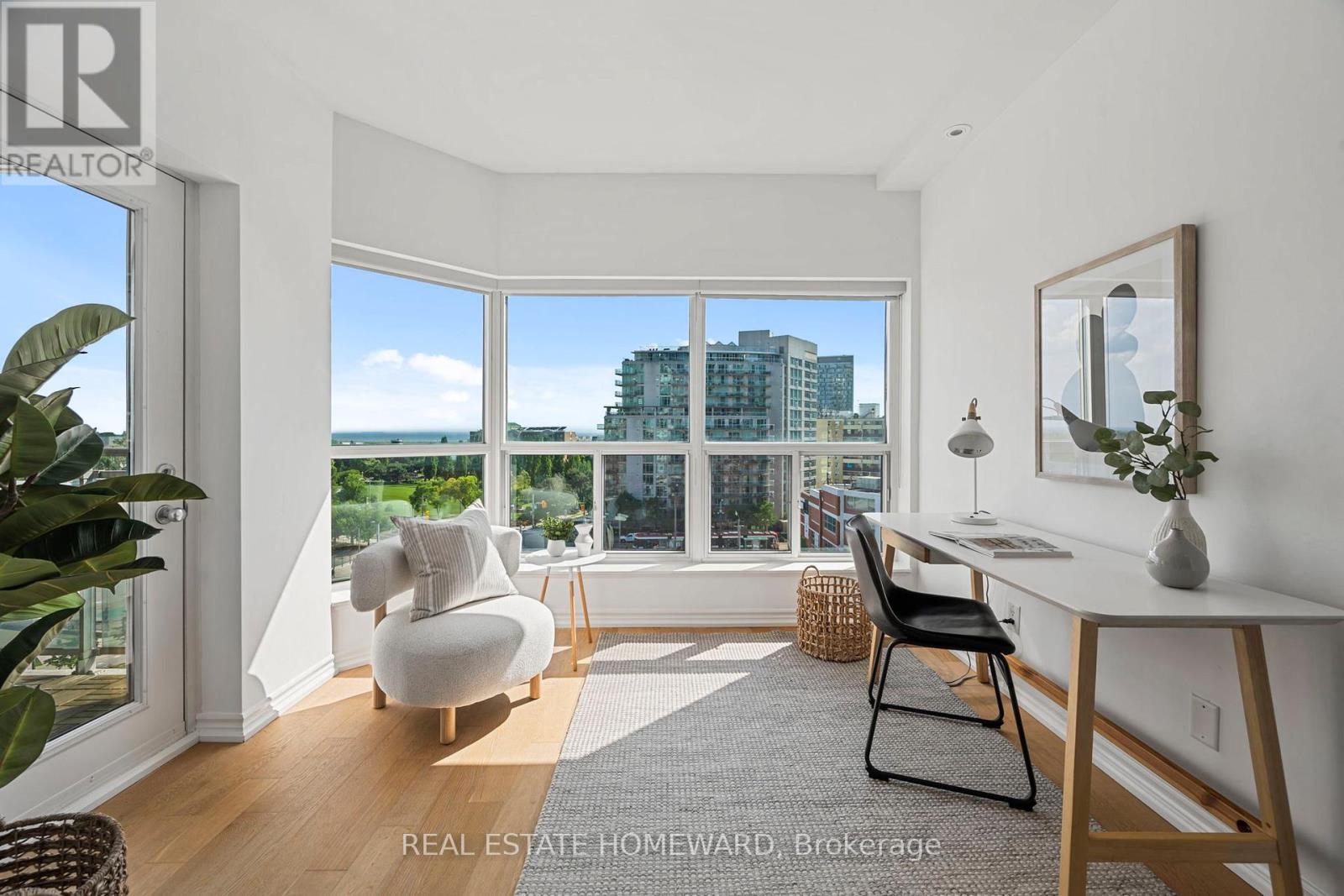1030 - 600 Queens Quay W, Toronto, Ontario  M5V 3M3 - Photo 2 - C13525260