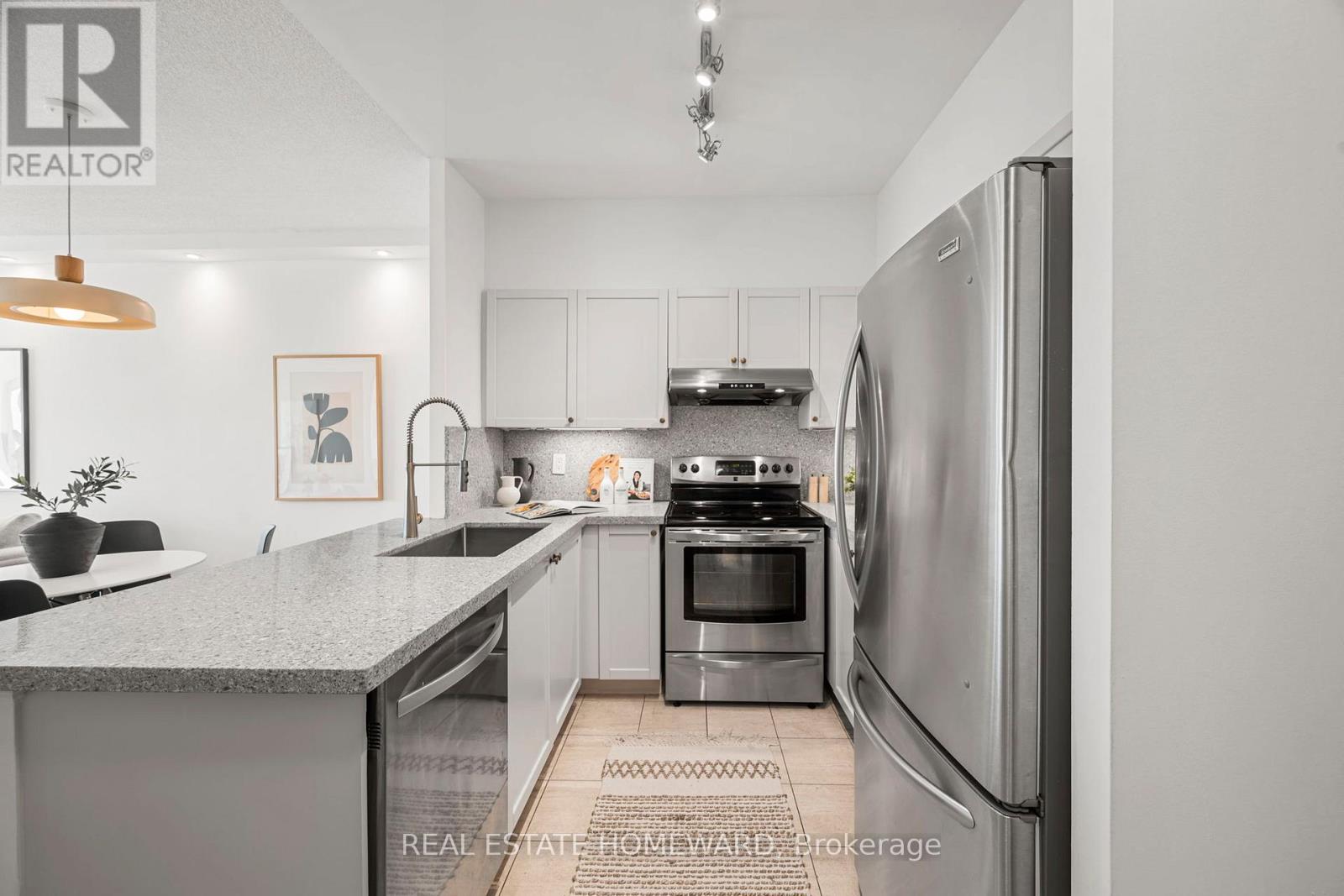 1030 - 600 Queens Quay W, Toronto, Ontario  M5V 3M3 - Photo 3 - C13525260