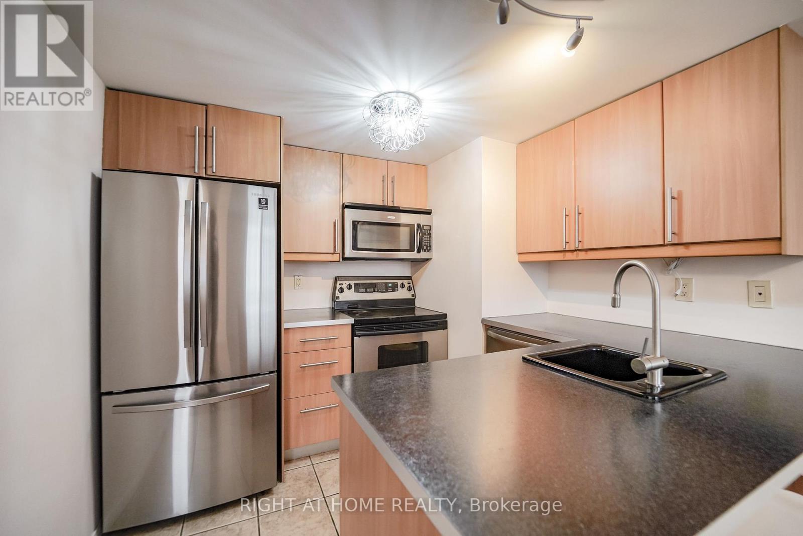 22 - 108 Redpath Avenue, Toronto, Ontario  M4S 2J7 - Photo 13 - C13525332