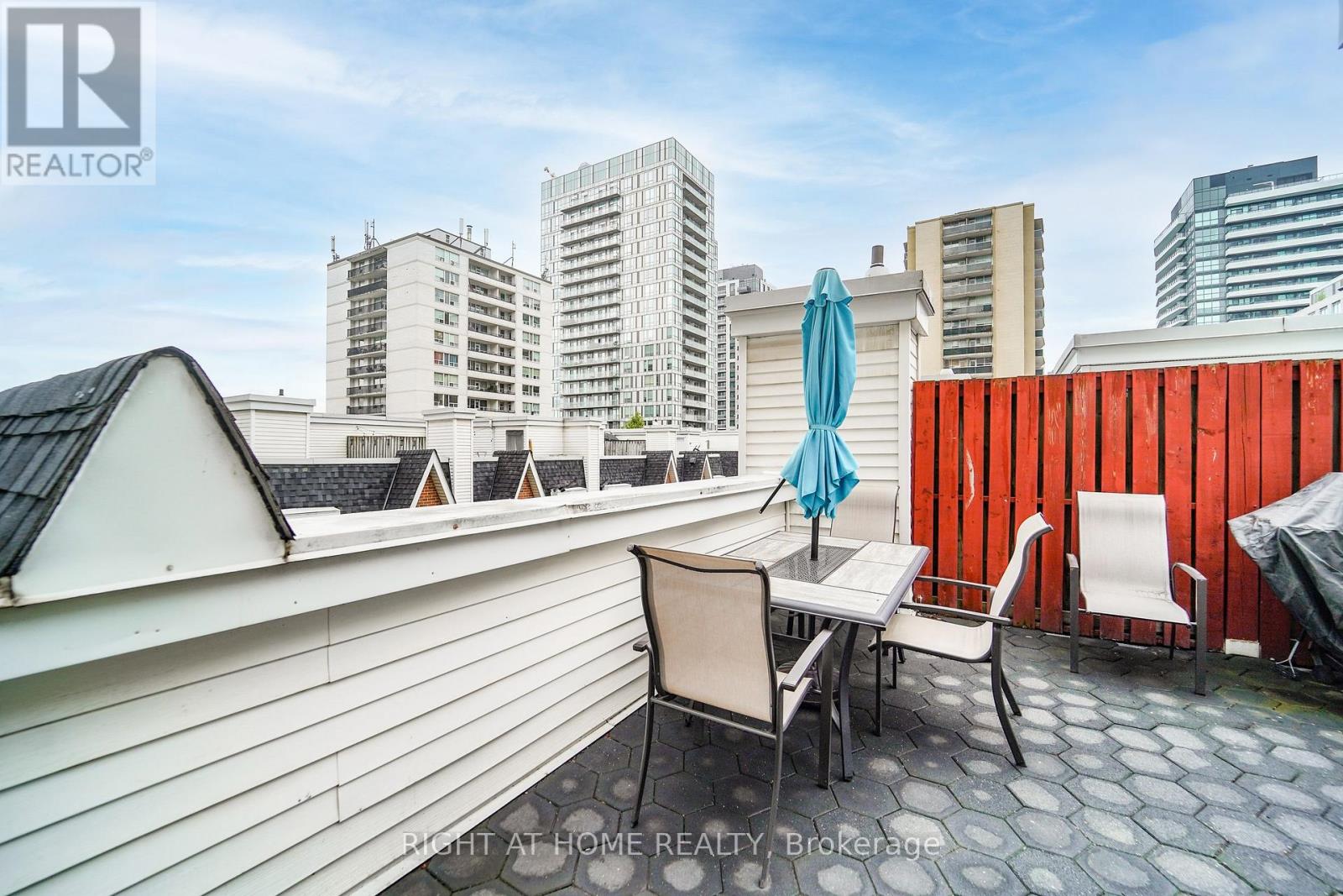 22 - 108 Redpath Avenue, Toronto, Ontario  M4S 2J7 - Photo 2 - C13525332