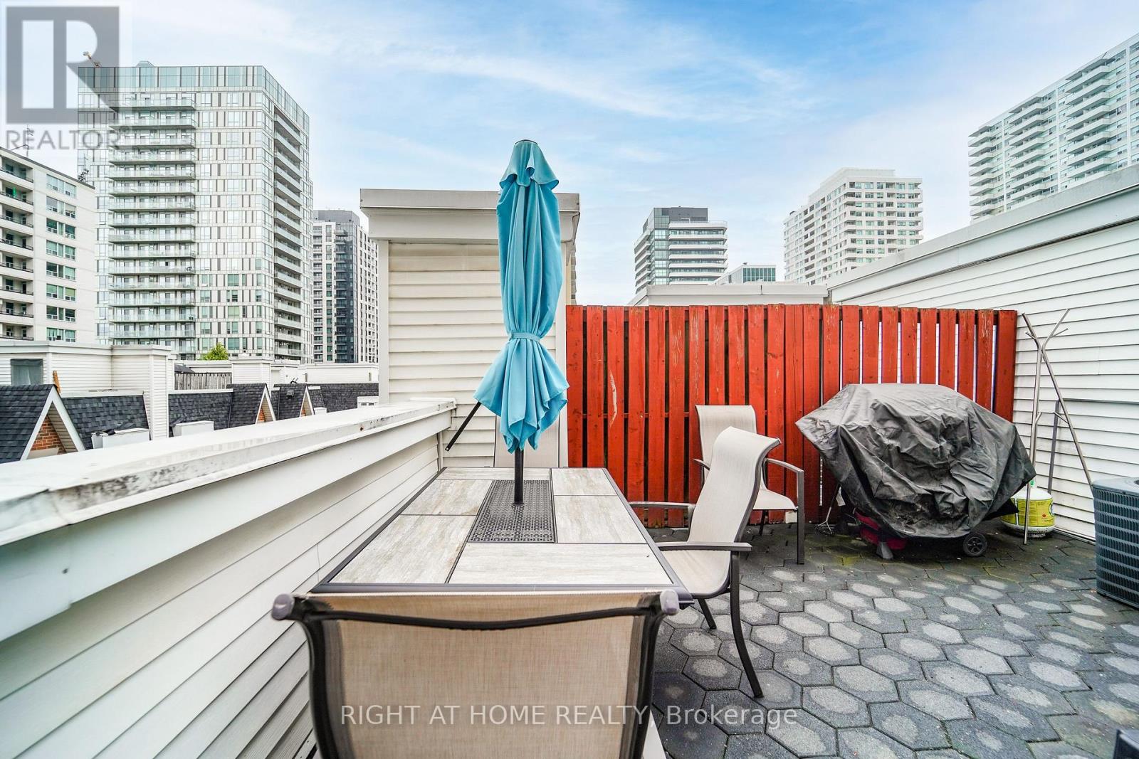 22 - 108 Redpath Avenue, Toronto, Ontario  M4S 2J7 - Photo 3 - C13525332
