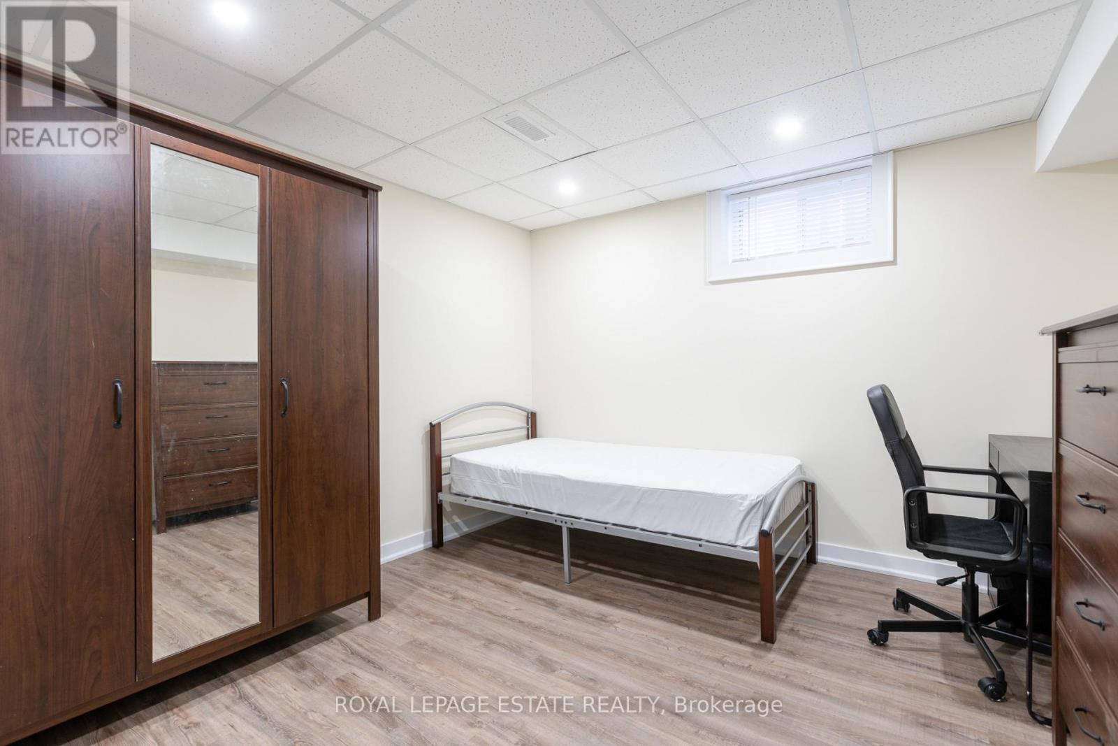 5 Barlow Road, Toronto, Ontario  M1G 2B3 - Photo 11 - E13525290