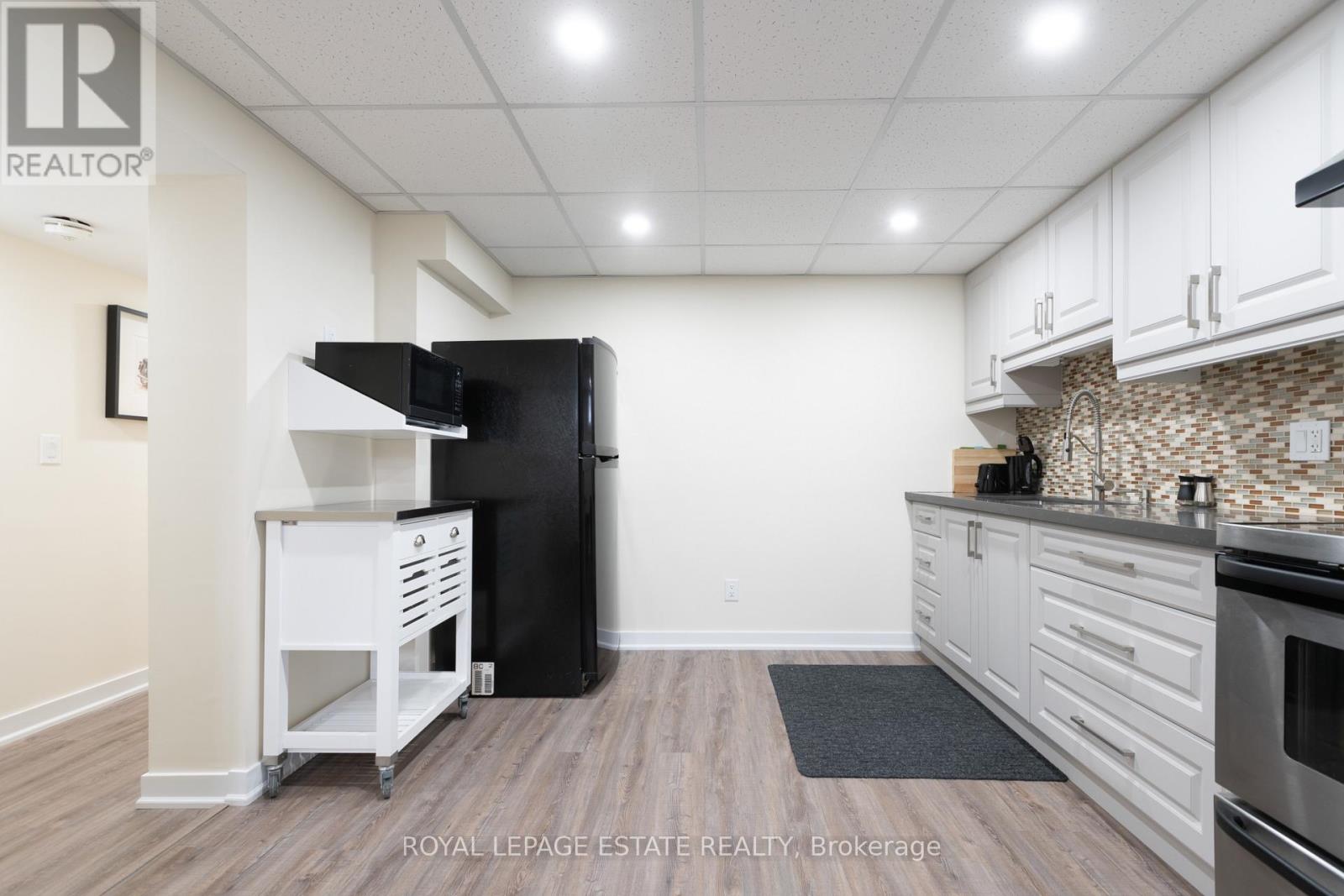5 Barlow Road, Toronto, Ontario  M1G 2B3 - Photo 6 - E13525290