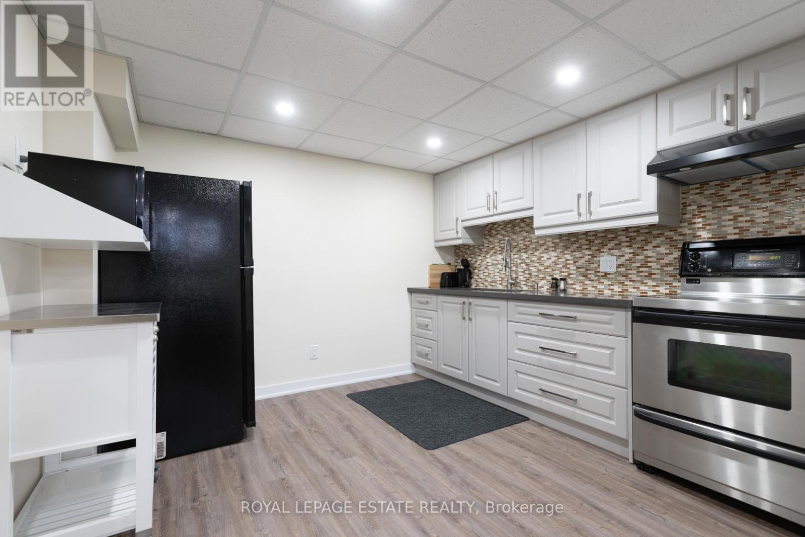 5 Barlow Road, Toronto, Ontario  M1G 2B3 - Photo 7 - E13525290