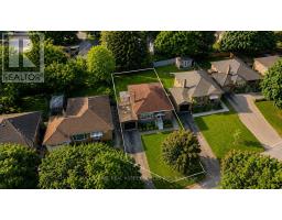 100 BALLACAINE DRIVE, Toronto, Ontario