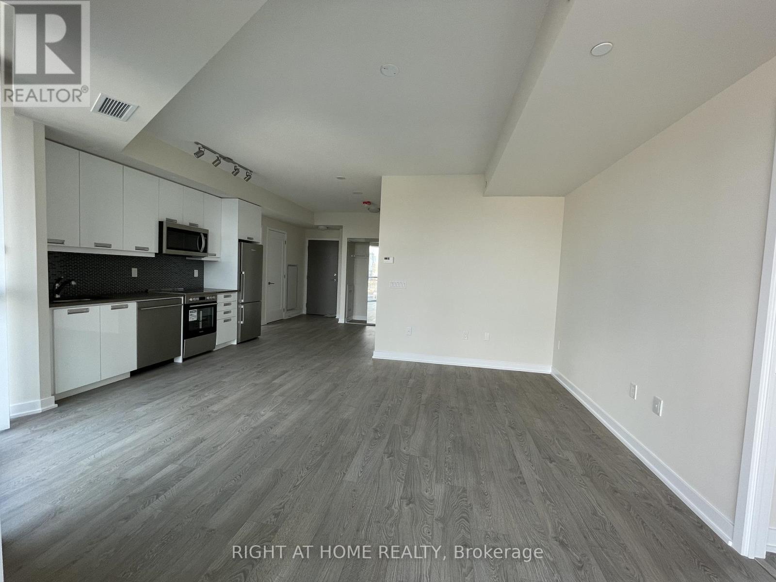 806 - 99 John Street, Toronto, Ontario  M5V 0S6 - Photo 2 - C13525366