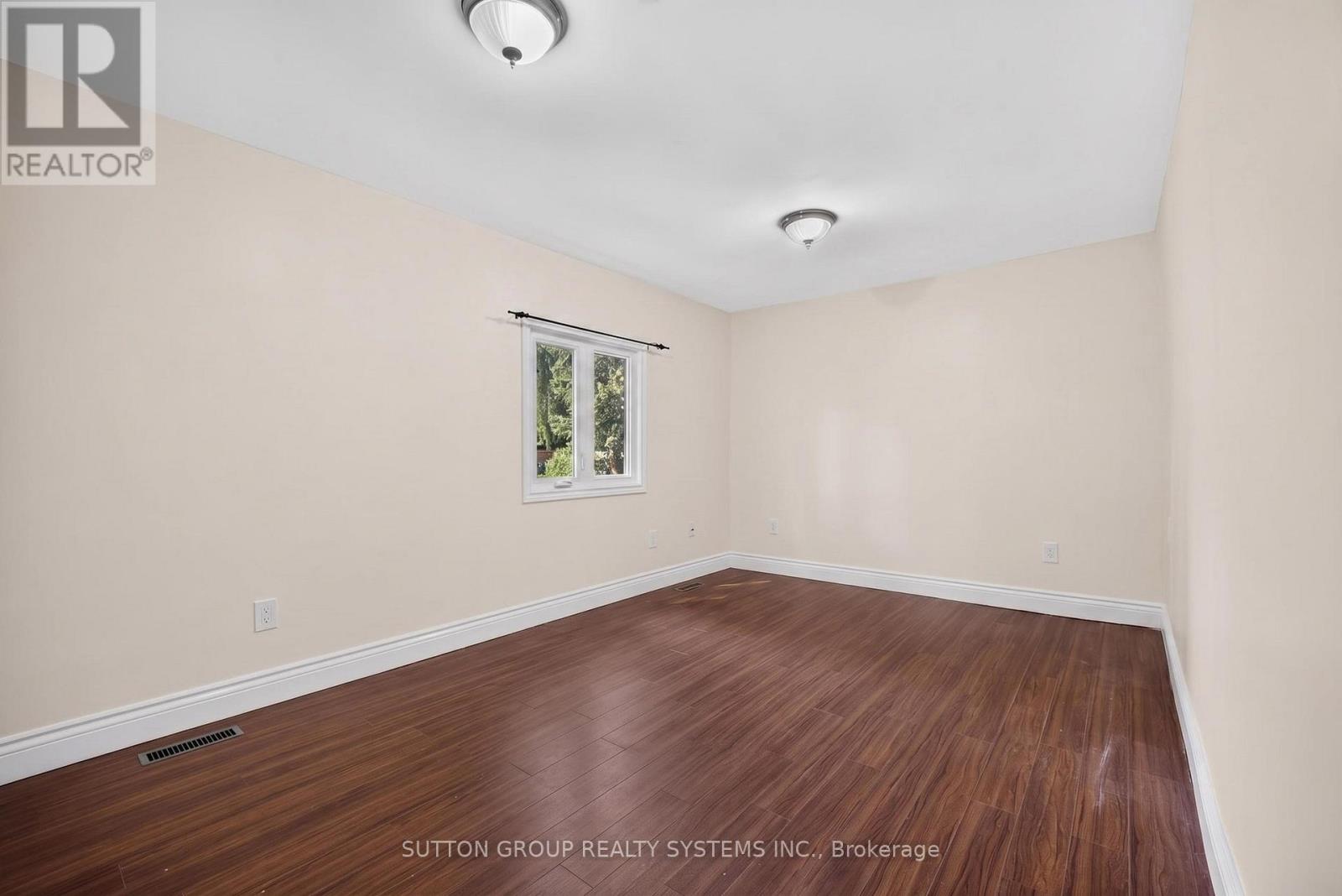 2082 Lilac Drive, Innisfil, Ontario L9S 1Y9 - Photo 10 - N13525354