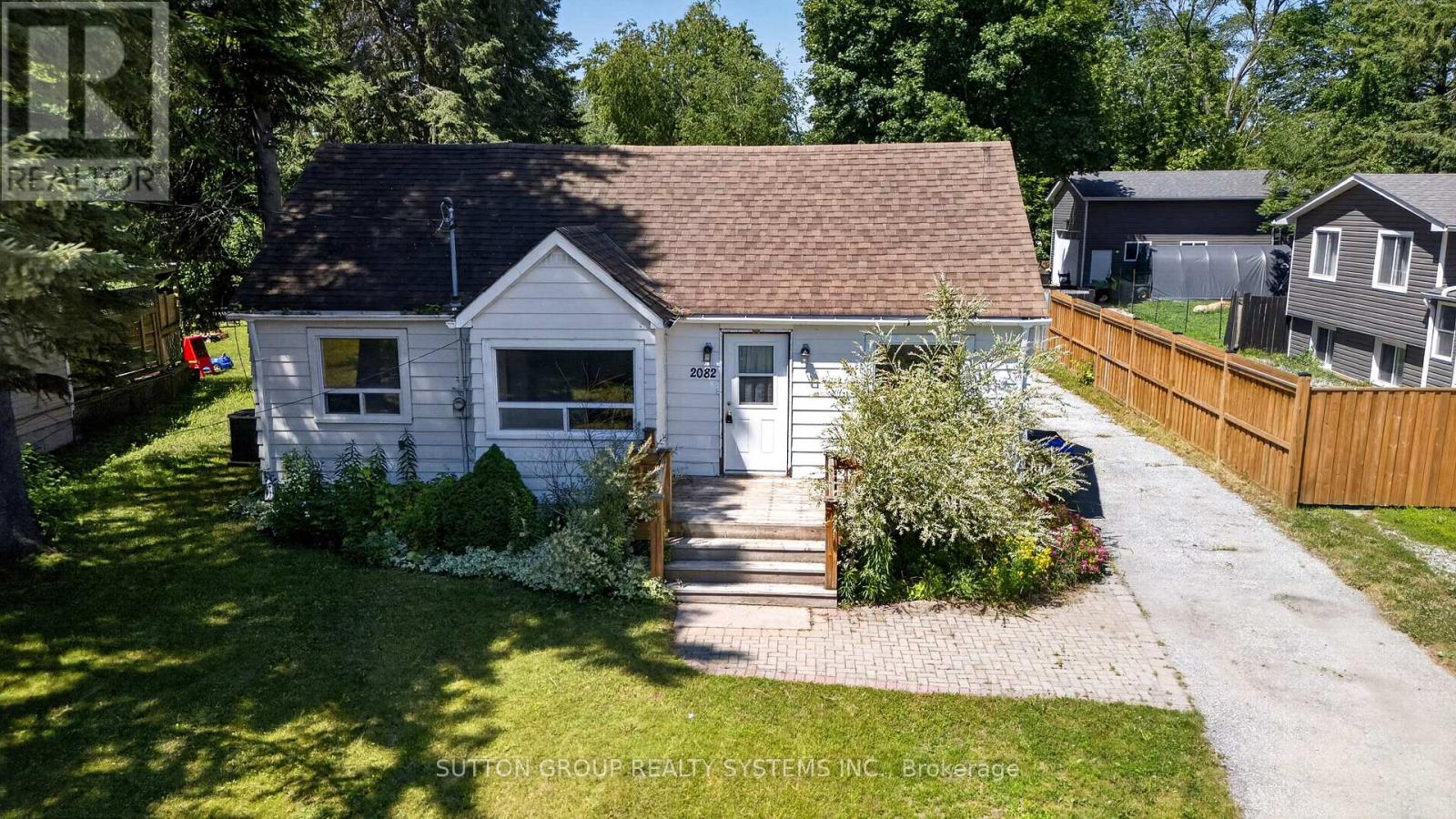 2082 Lilac Drive, Innisfil, Ontario L9S 1Y9 - Photo 3 - N13525354