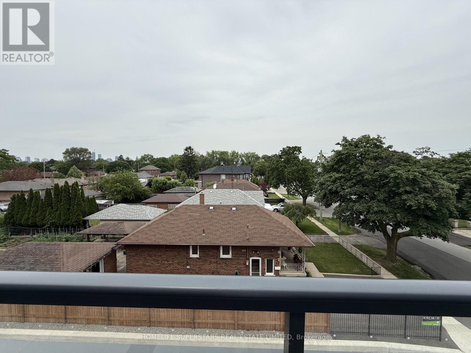 302 - 6 Chartwell Road, Toronto, Ontario M8Z 4E8 - Photo 9 - W13525350