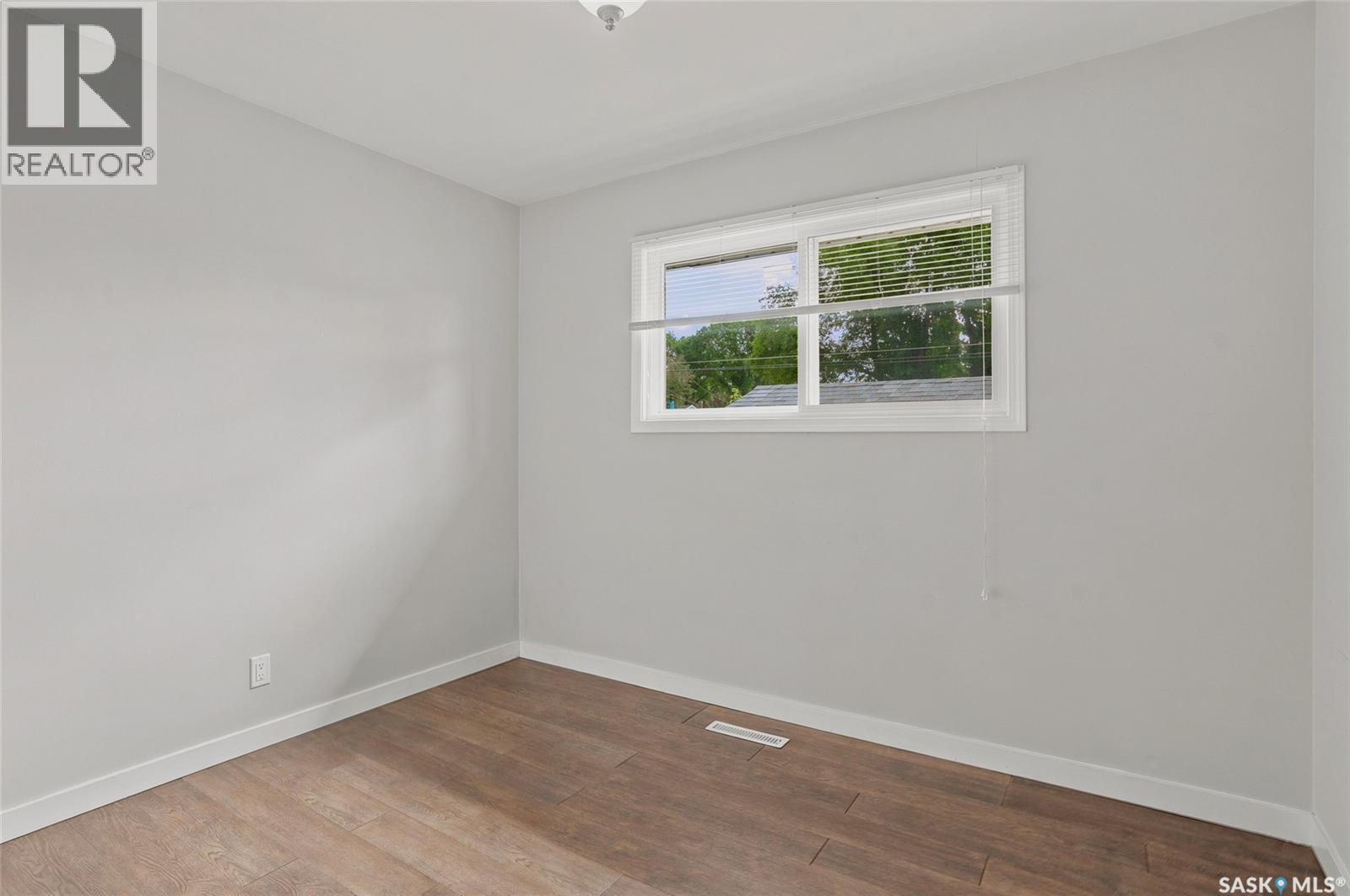 322 Witney Avenue N, Saskatoon, Saskatchewan  S7L 3M5 - Photo 18 - SK041523