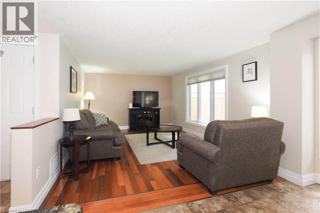 7 Ivy Lane Court, Kitchener, Ontario  N2N 3P8 - Photo 6 - 40843604