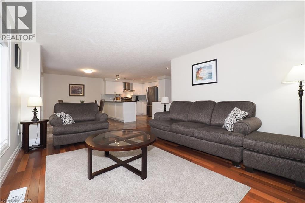 7 Ivy Lane Court, Kitchener, Ontario  N2N 3P8 - Photo 9 - 40843604