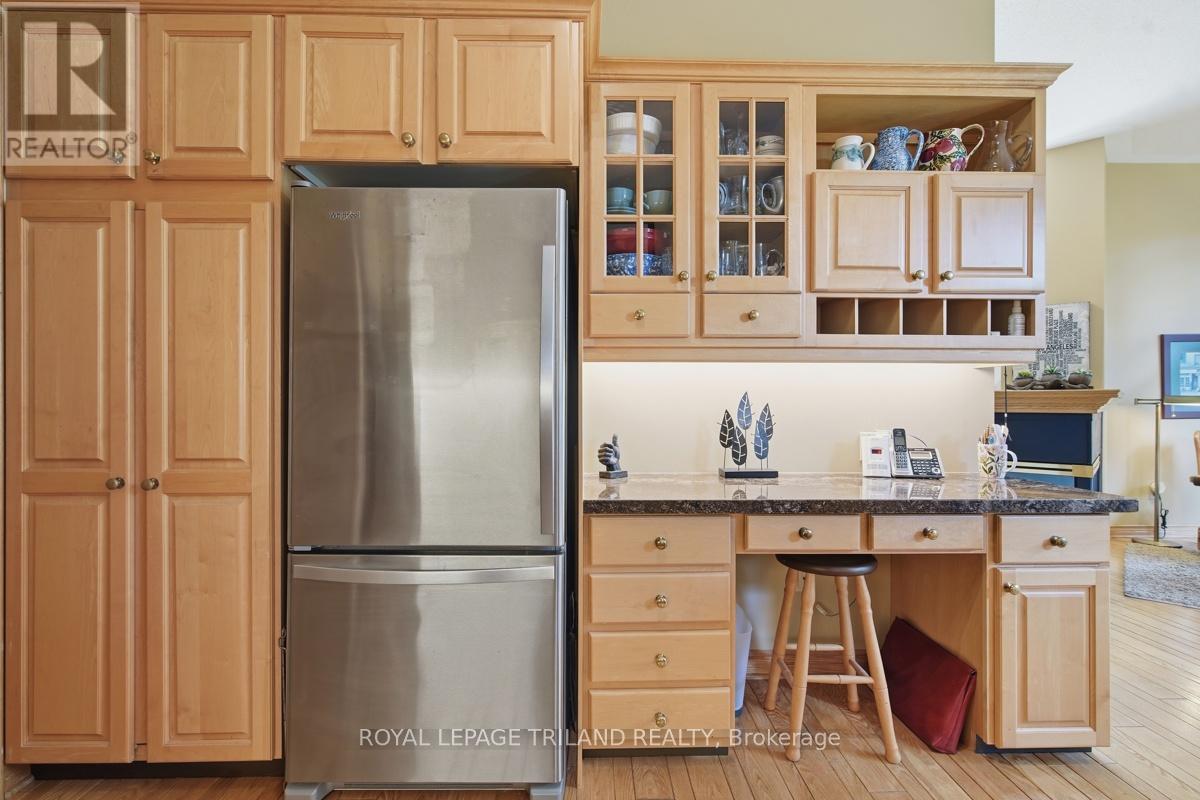 140 Hartson Road, London North, Ontario  N6H 4Z6 - Photo 11 - X13525406
