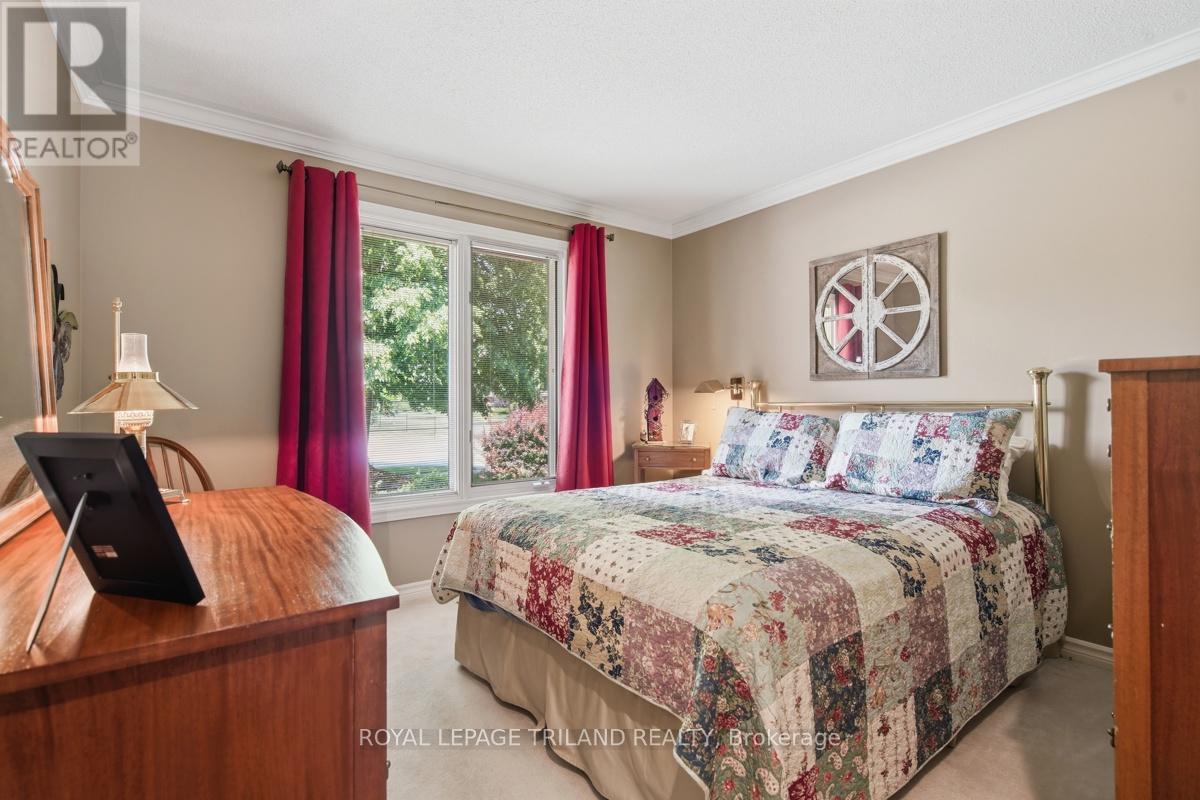 140 Hartson Road, London North, Ontario  N6H 4Z6 - Photo 14 - X13525406