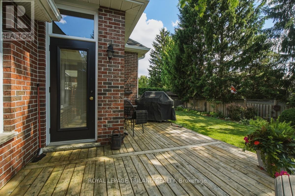 140 Hartson Road, London North, Ontario  N6H 4Z6 - Photo 25 - X13525406