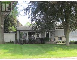 30 FAIRFIELD CRESCENT, Tillsonburg, Ontario