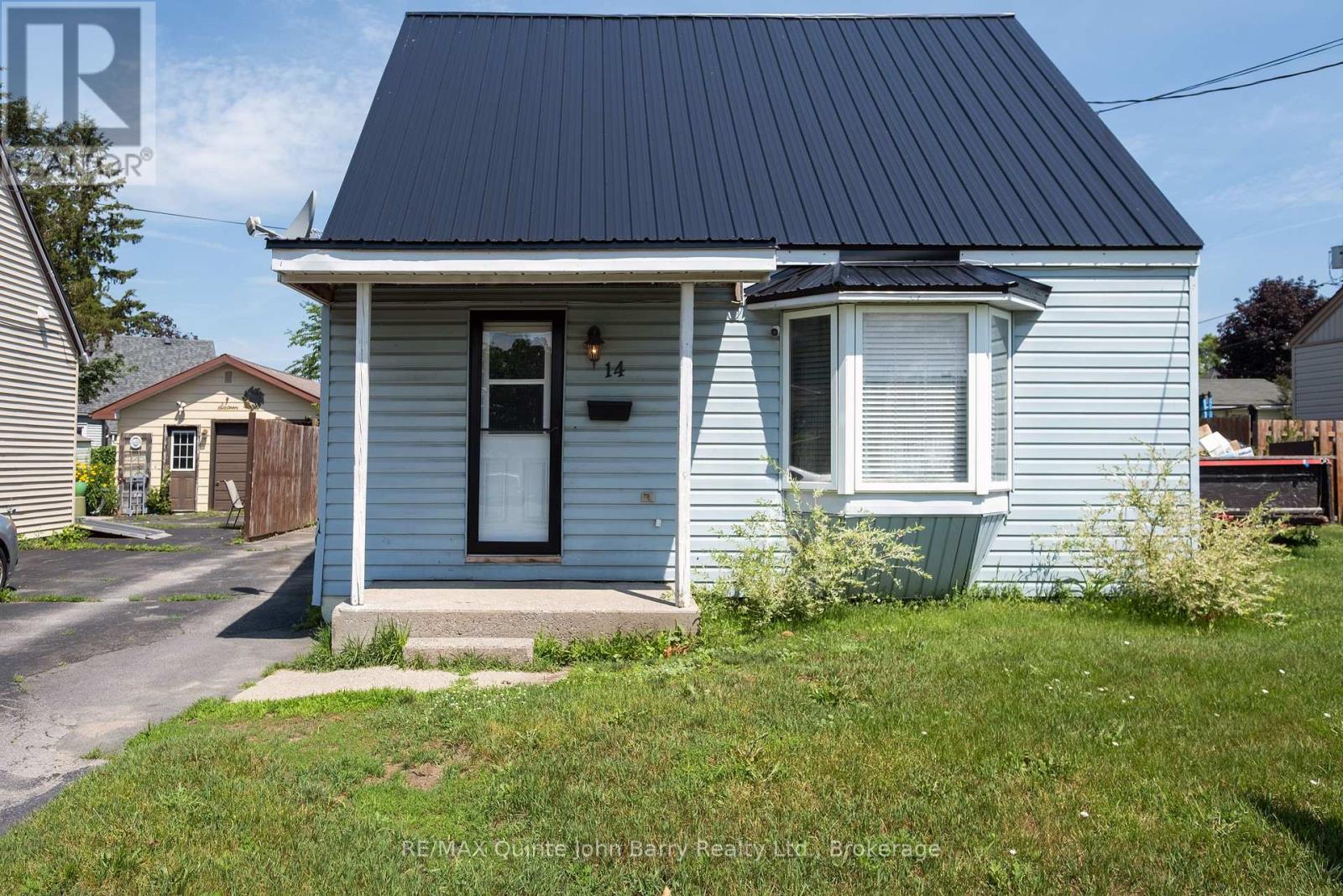 14 Harriet Street, Quinte West, Ontario K8V 4L4 - Photo 1 - X12554562