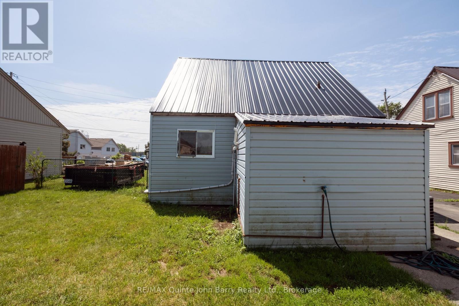 14 Harriet Street, Quinte West, Ontario K8V 4L4 - Photo 24 - X12554562