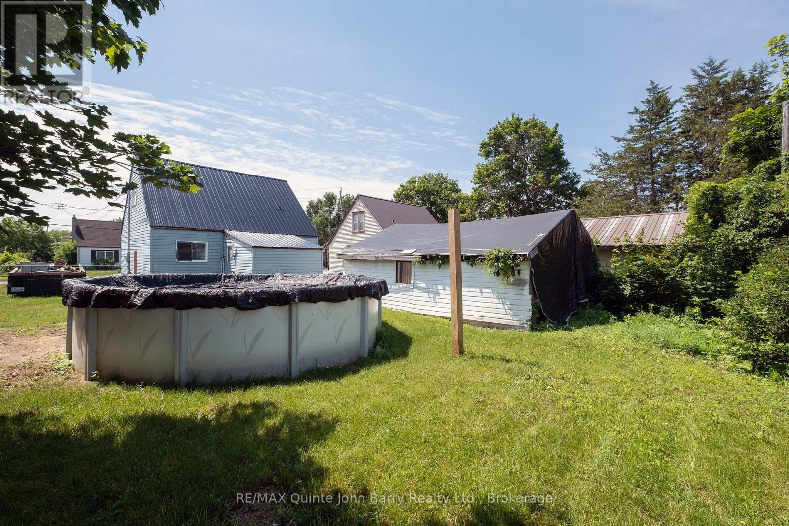 14 Harriet Street, Quinte West, Ontario K8V 4L4 - Photo 26 - X12554562