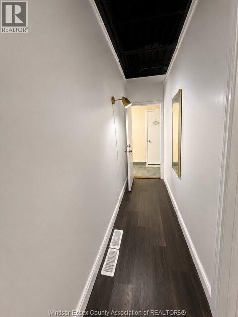 591 Erie, Windsor, Ontario  N9A 3X8 - Photo 7 - 26016042