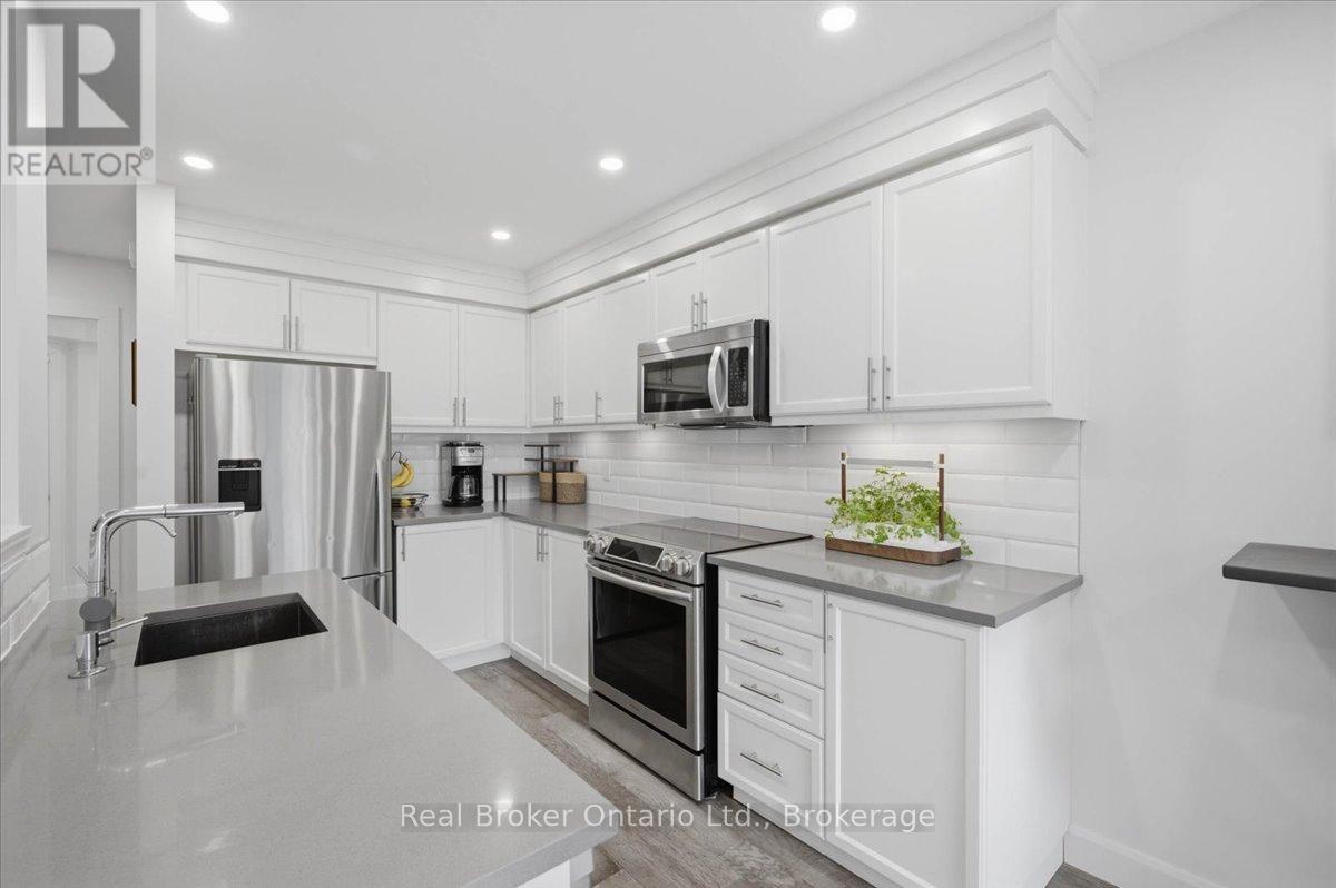 54 Laughland Lane, Guelph, Ontario  N1L 0C9 - Photo 1 - X13525494