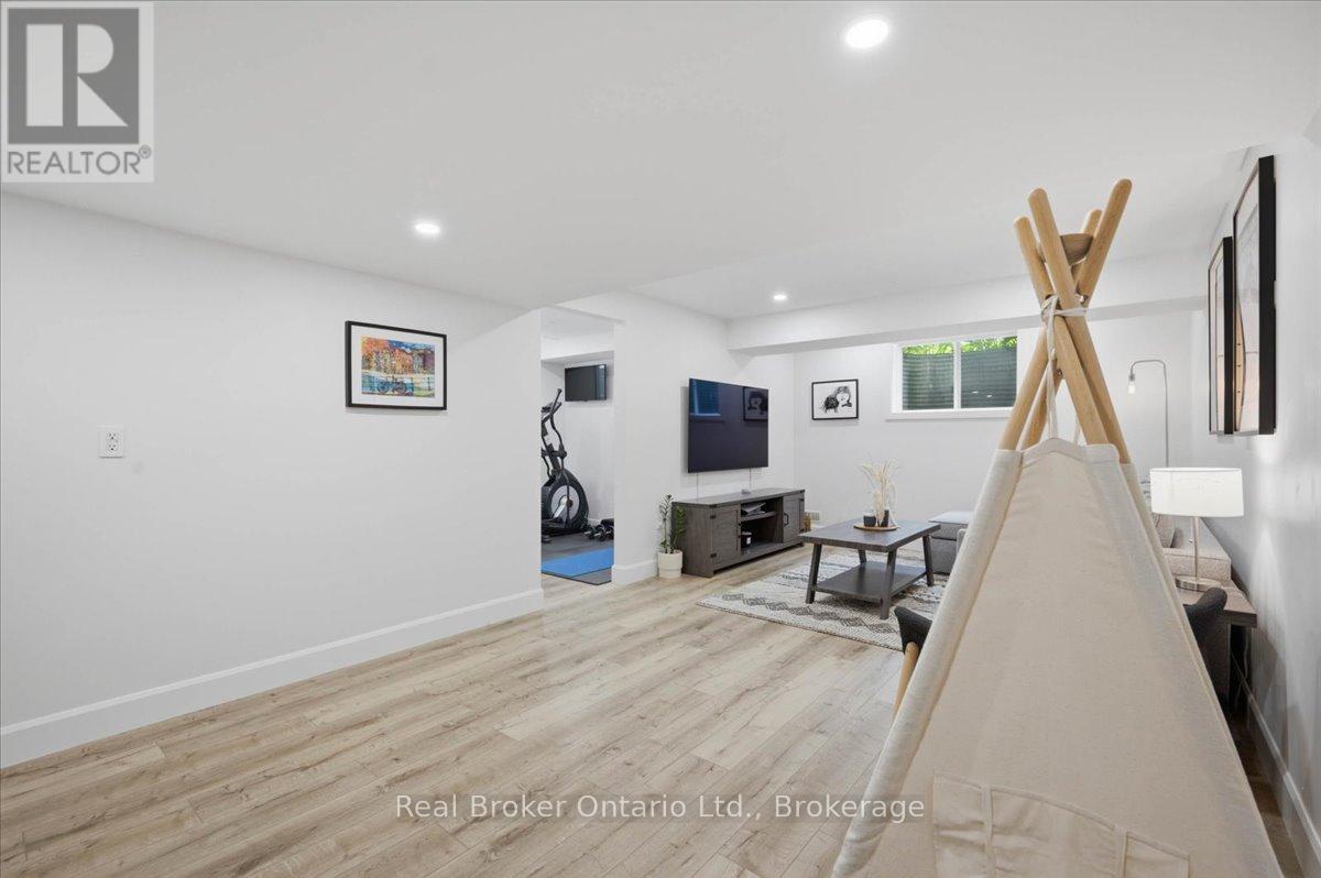 54 Laughland Lane, Guelph, Ontario  N1L 0C9 - Photo 30 - X13525494