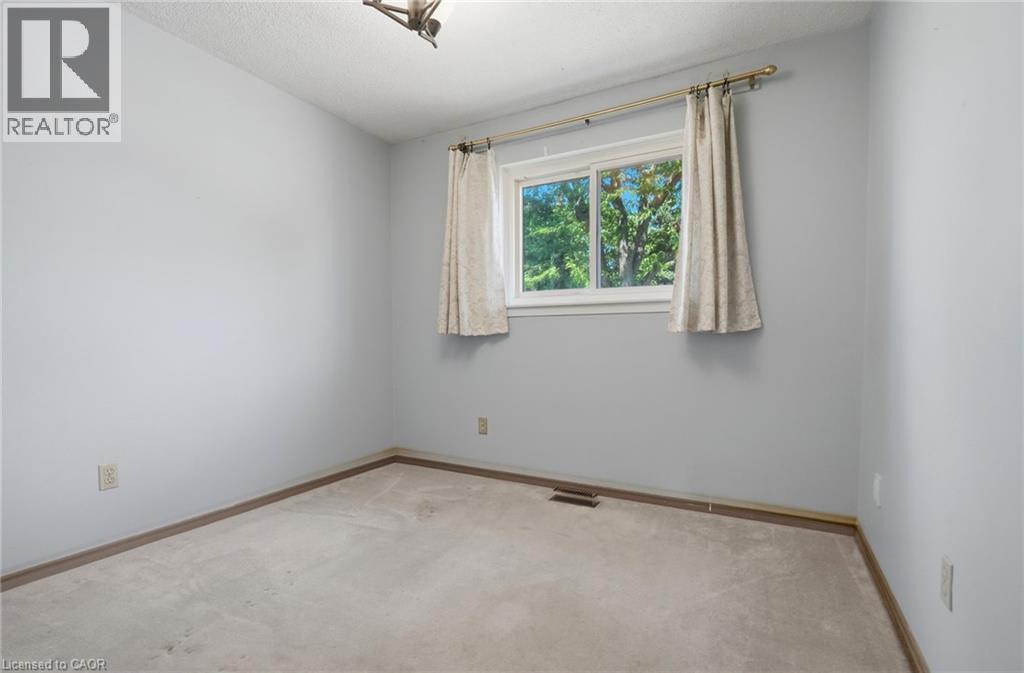 2410 Cavendish Drive, Burlington, Ontario  L7P 3B9 - Photo 11 - 40842712