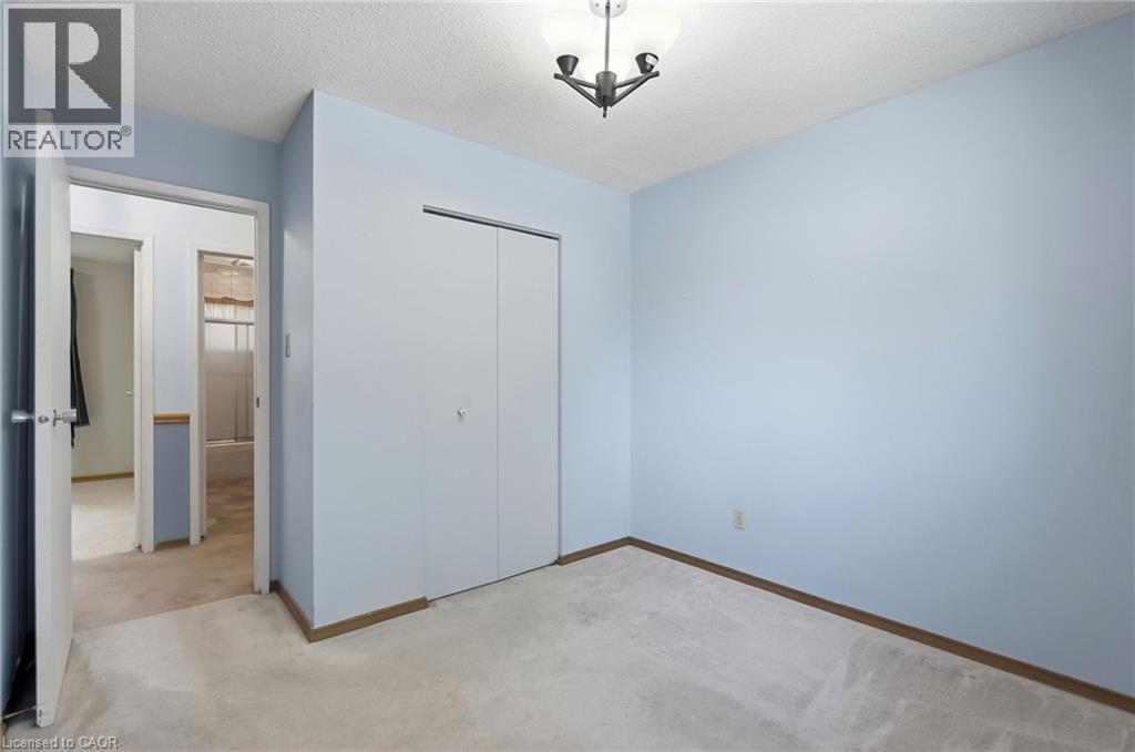 2410 Cavendish Drive, Burlington, Ontario  L7P 3B9 - Photo 12 - 40842712