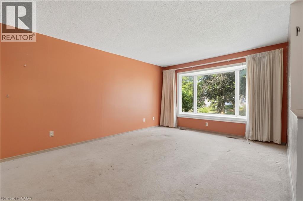 2410 Cavendish Drive, Burlington, Ontario  L7P 3B9 - Photo 4 - 40842712