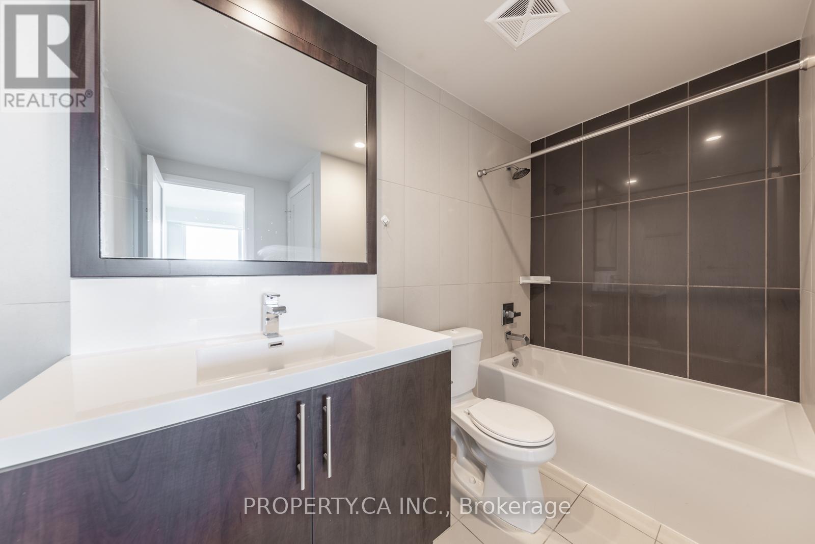 3422 - 5 Sheppard Avenue E, Toronto, Ontario  M2N 2Z8 - Photo 29 - C13525398